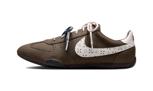 Overkicks - Nike Sprint Sister Ridgerock Sail (Womens) (IR5693-256) - vista lateral