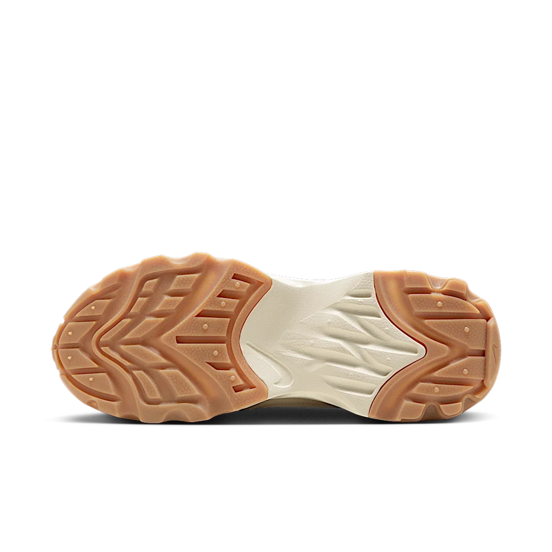 Overkicks - Nike TC 7900 Pale Ivory Gum Light Brown Armory Navy (Womens) (DD9682-103) - detalle suela