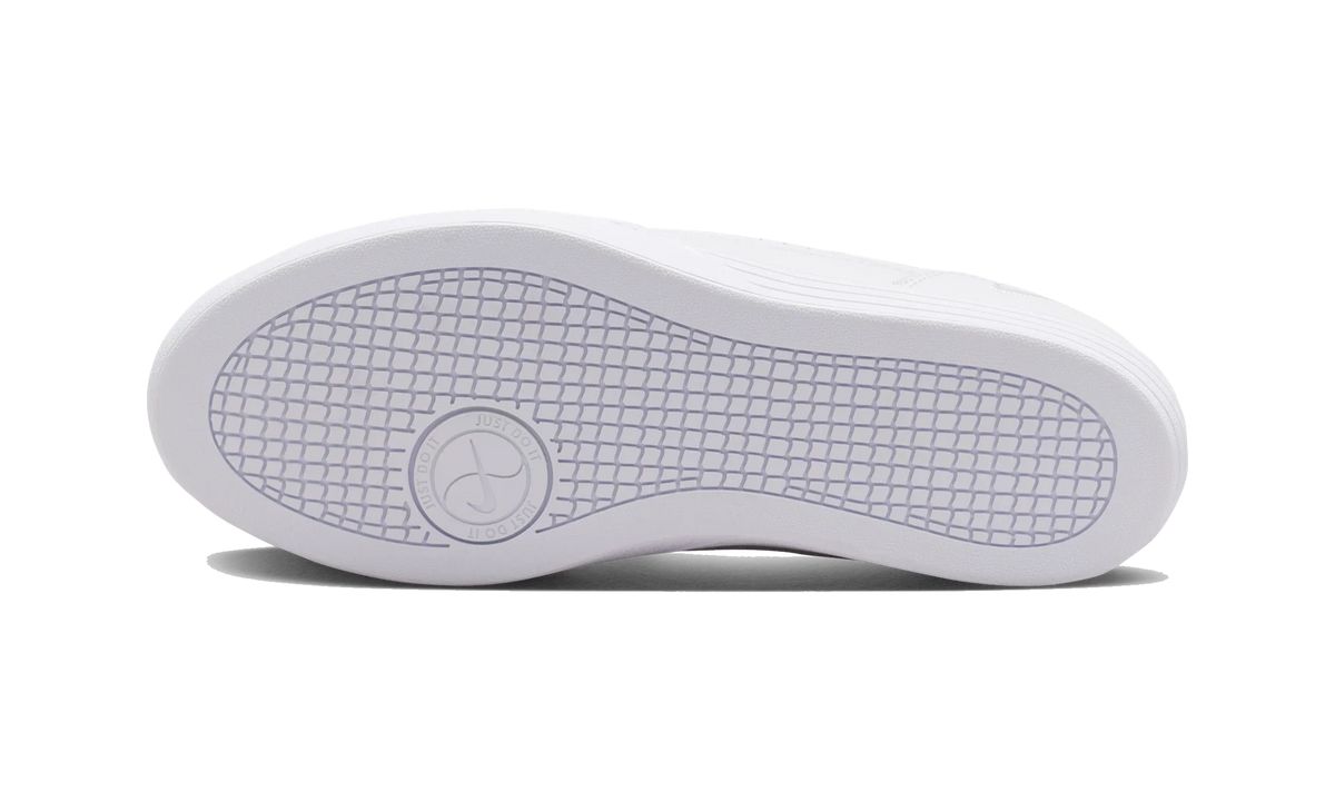 Overkicks - Nike Tennis Centre White (Womens) (IM5955-101) - par completo