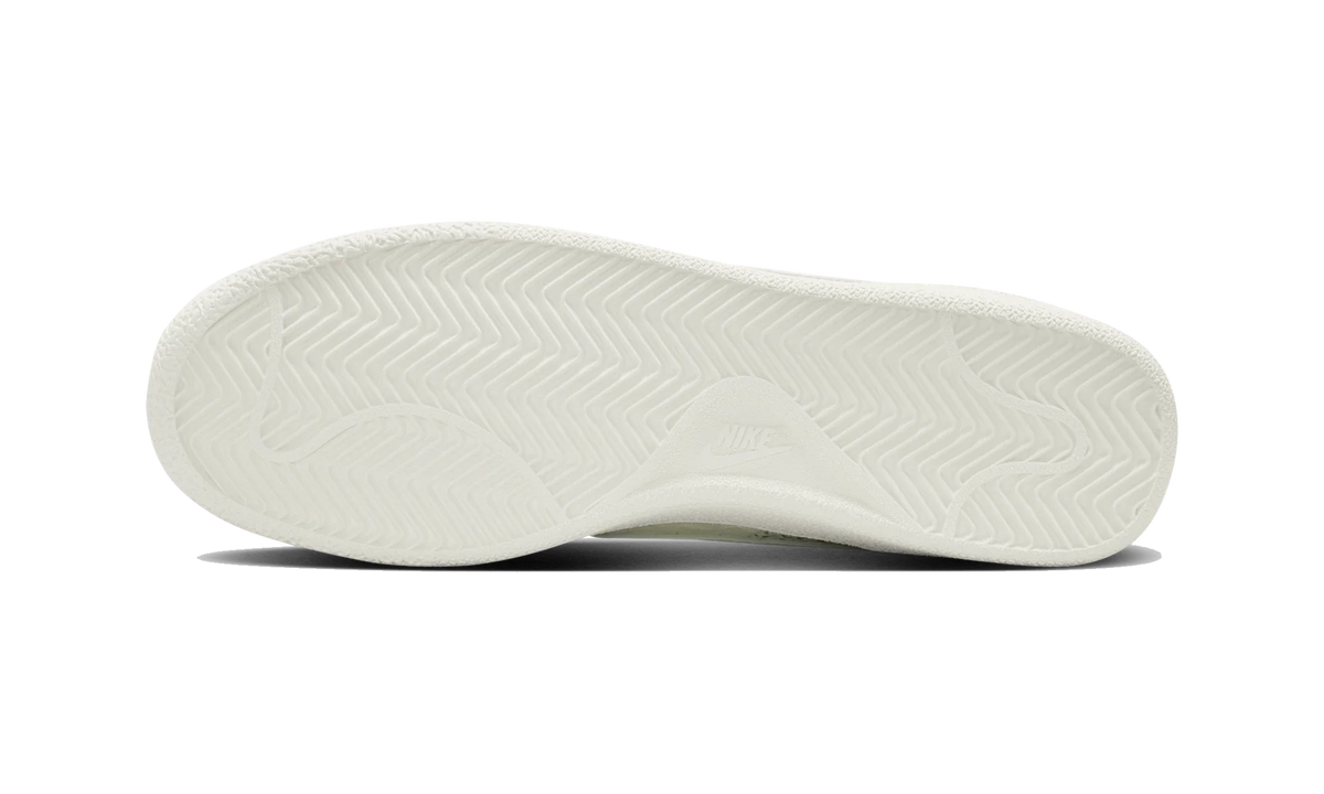 Overkicks - Nike Tennis Classic CS PRM WTCH BND Pale Ivory (IQ5786-100) - par completo