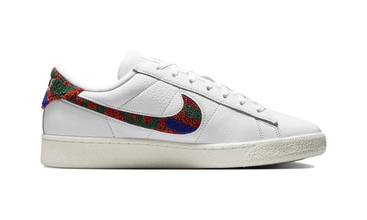 Overkicks - Nike Tennis Classic Premium White Sail Safety Orange (IV1293-100) - detalle suela