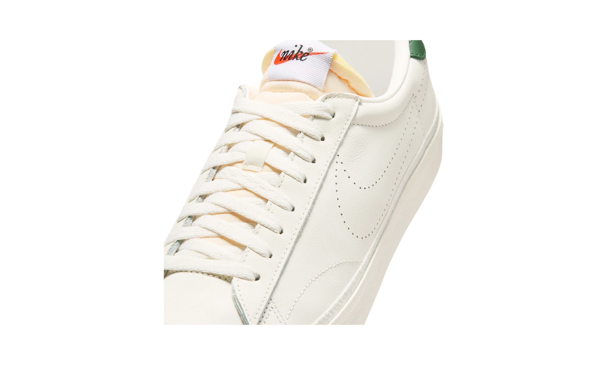Overkicks - Nike Tennis Classic Sail Fir Team Orange (IO1738-133) - detalle lateral interior