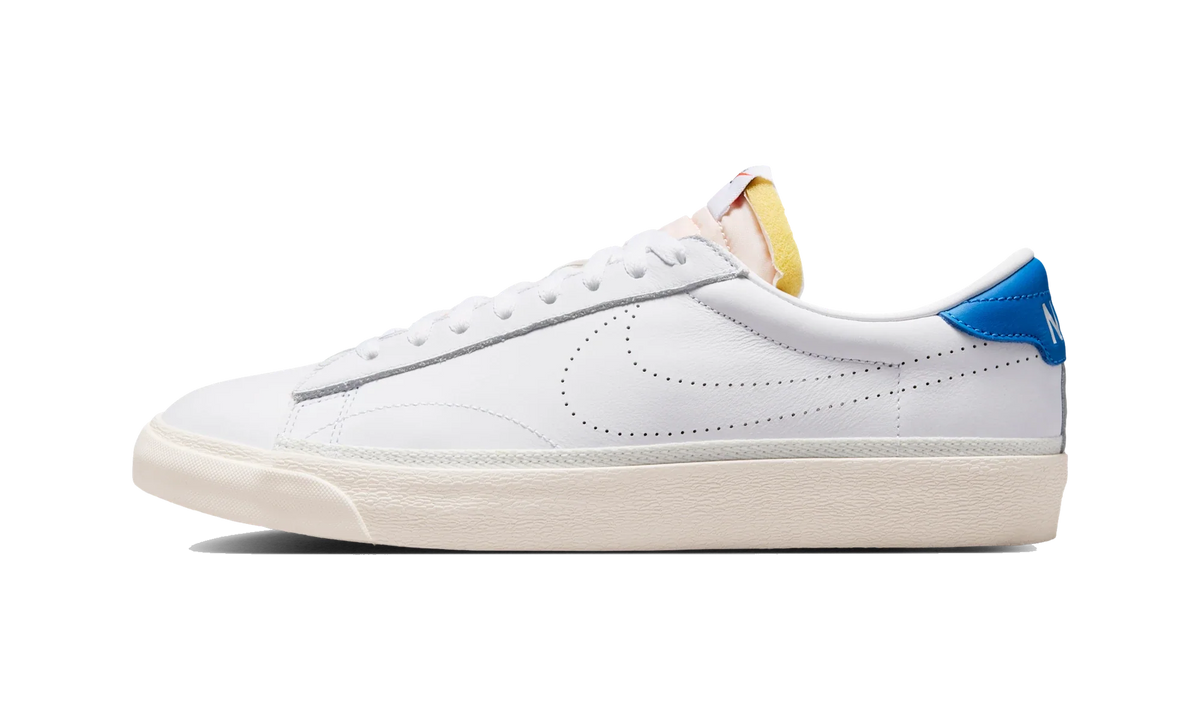 Overkicks - Nike Tennis Classic White Light Photo Blue (IO1738-100) - vista lateral