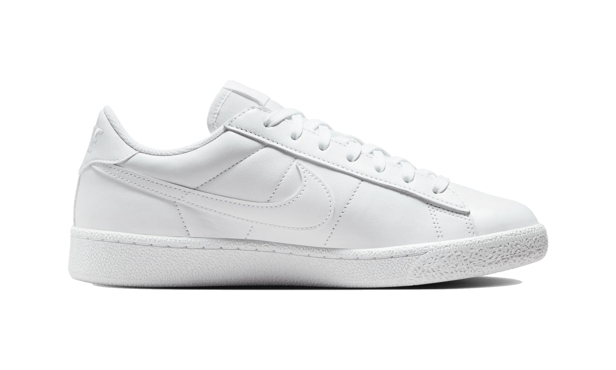 Overkicks - Nike Tennis Classic White (Womens) (IQ7387-107) - detalle suela
