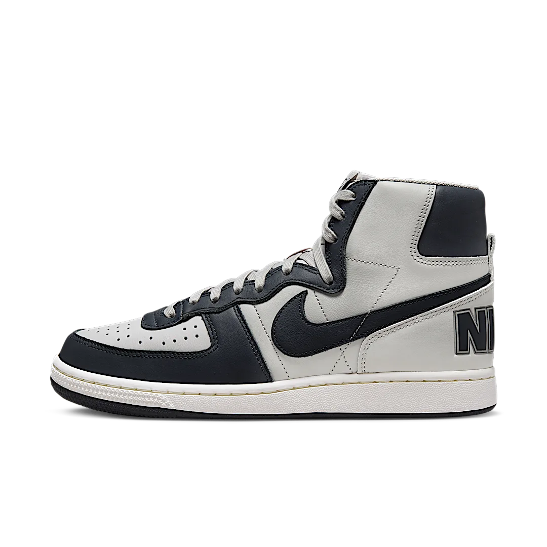 Overkicks - Nike Terminator High Georgetown (2022) (FB1832-001) - vista lateral
