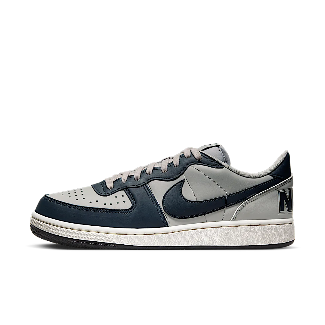 Overkicks - Nike Terminator Low Georgetown (FN6830-001) - vista lateral