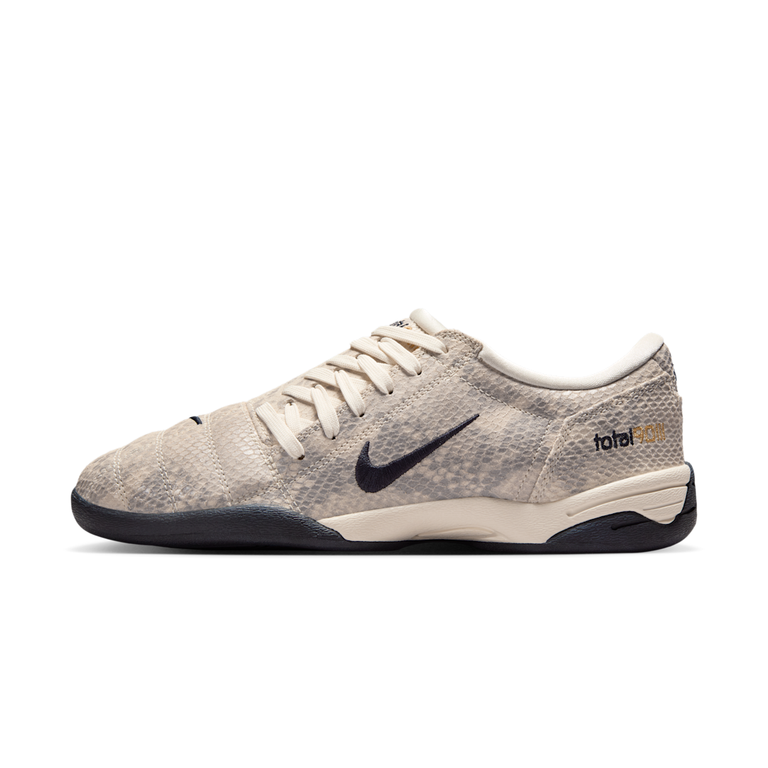 Overkicks - Nike Total 90 3 SE Pale Ivory Snakeskin (IB4204-100) - vista lateral