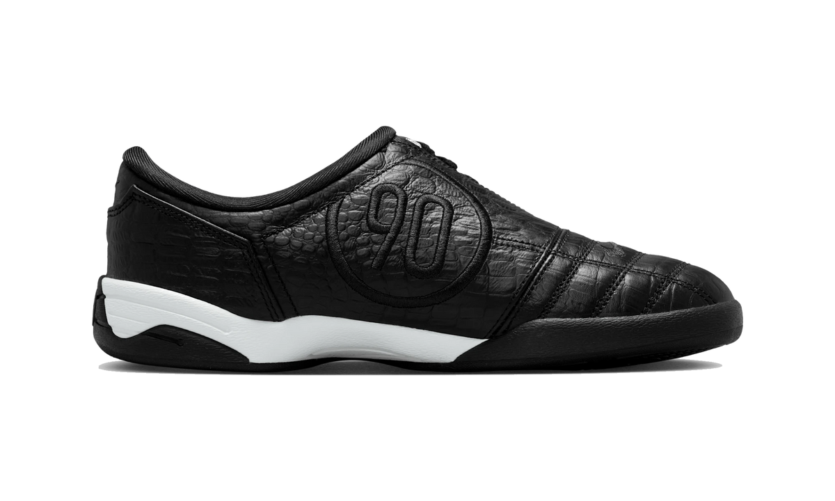 Overkicks - Nike Total 90 Black White (IF3947-001) - detalle suela