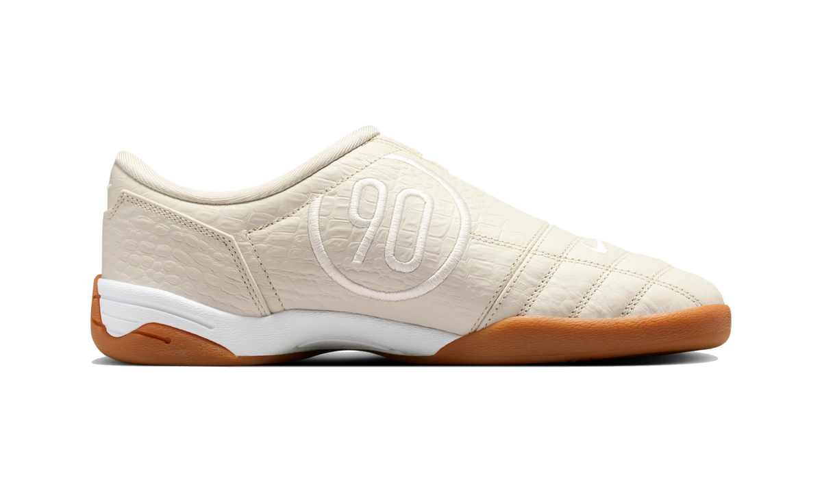 Overkicks - Nike Total 90 Light Bone Sail Gum (IF3947-002) - detalle suela
