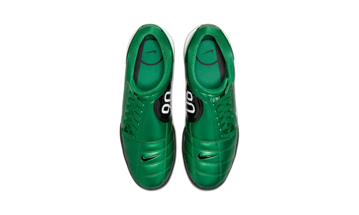 Overkicks - Nike Total 90 Pine Green (Womens) (IM7595-300) - vista superior