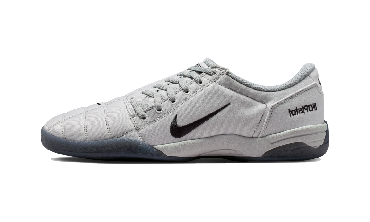 Overkicks - Nike Total 90 Premium Light Smoke Grey University Red (IH3585-002) - vista lateral