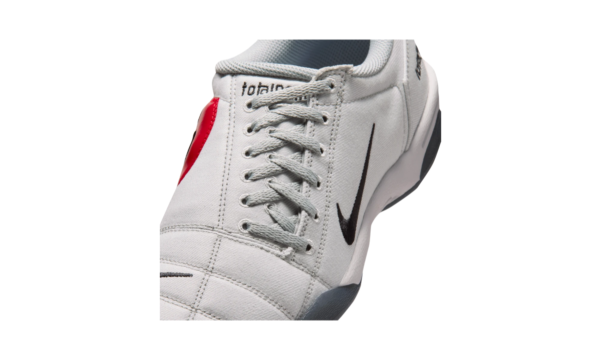 Overkicks - Nike Total 90 Premium Light Smoke Grey University Red (IH3585-002) - detalle lateral interior