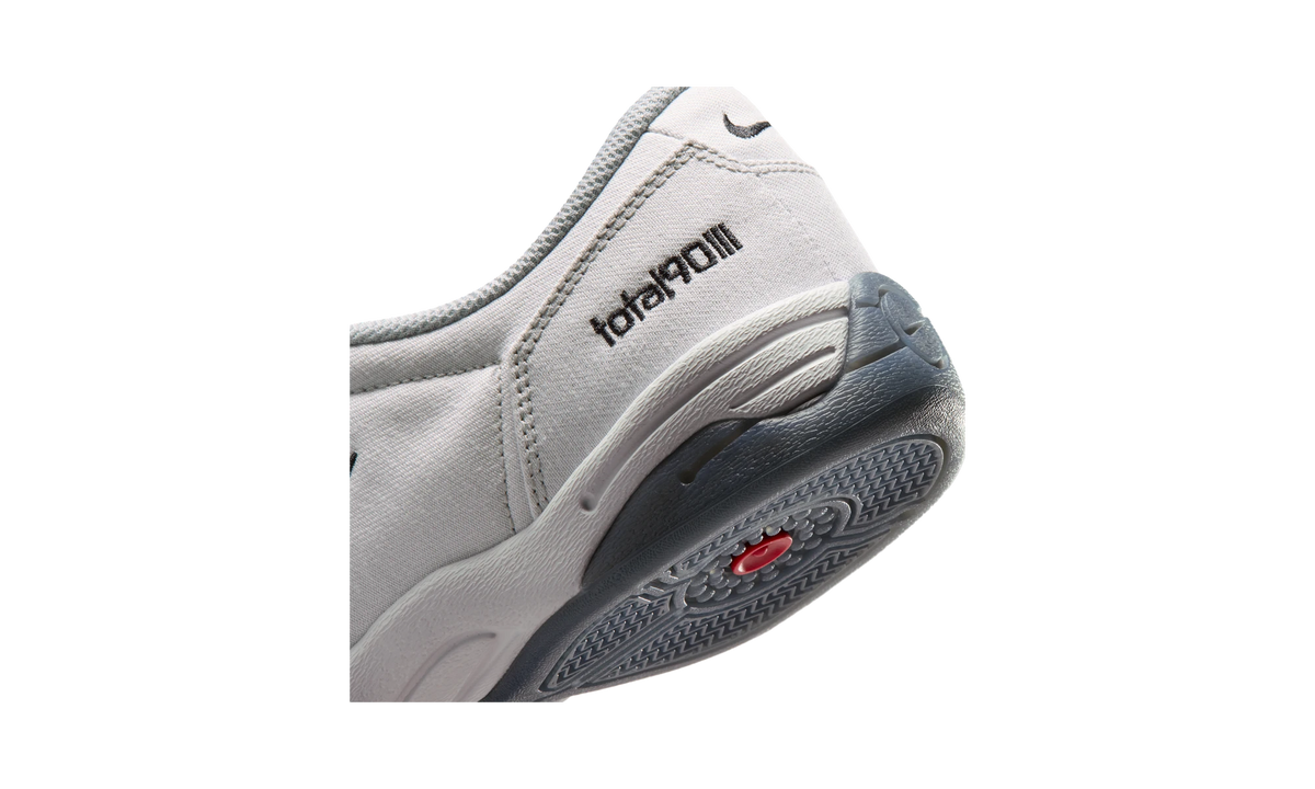 Overkicks - Nike Total 90 Premium Light Smoke Grey University Red (IH3585-002) - detalle