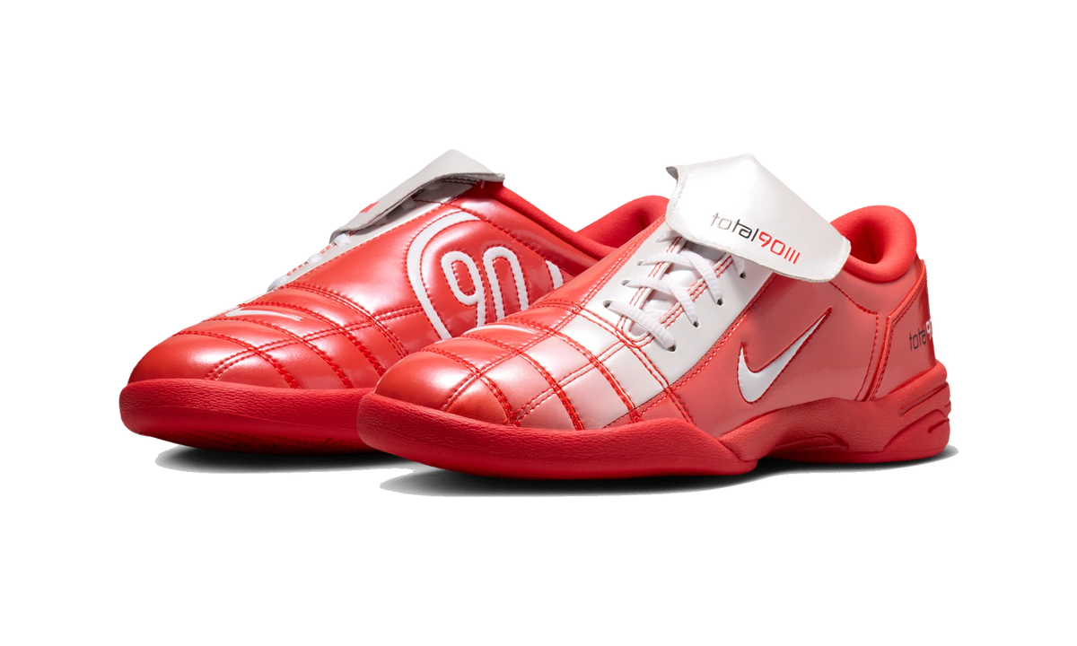 Overkicks - Nike Total 90 SE Light Crimson White (Womens) (IO2389-601) - vista trasera