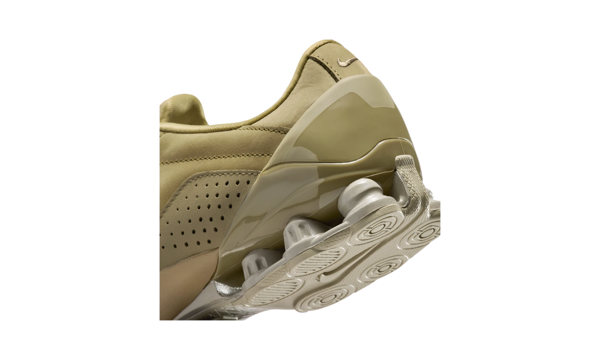 Overkicks - Nike Total 90 Shox Magia Neutral Olive (IO9934-200) - detalle