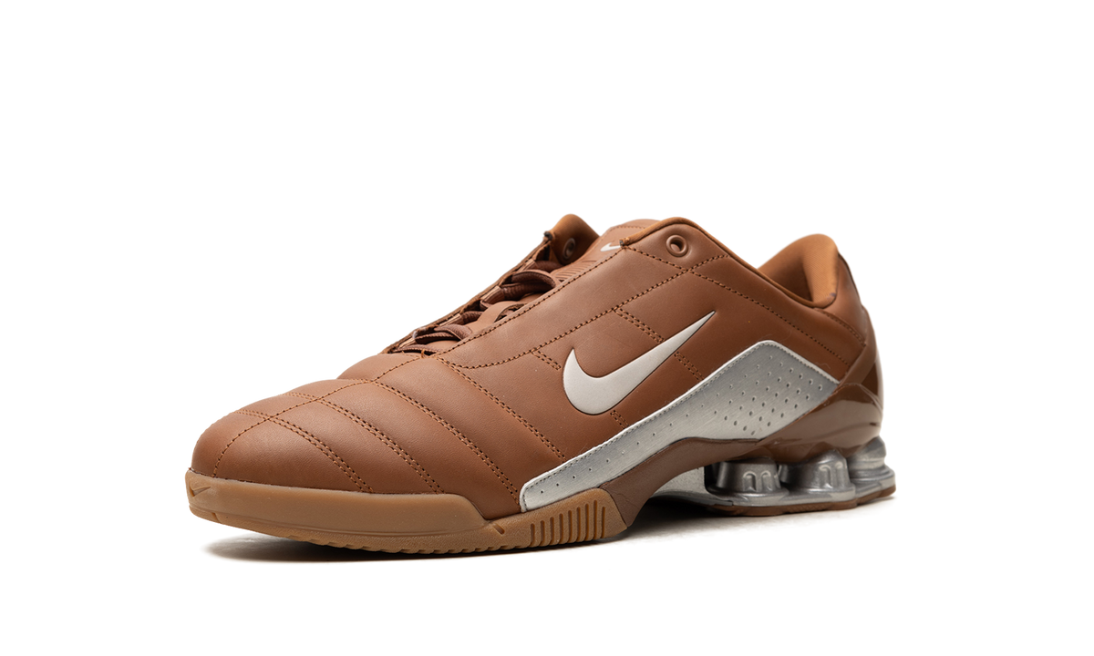 Overkicks - Nike Total 90 Shox Magia Pecan Metallic Silver (IO9300-200) - detalle suela