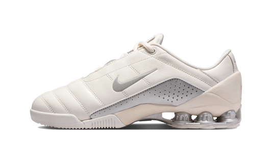 Overkicks - Nike Total 90 Shox Magia Sail Metallic Silver (IO9300-100) - vista lateral
