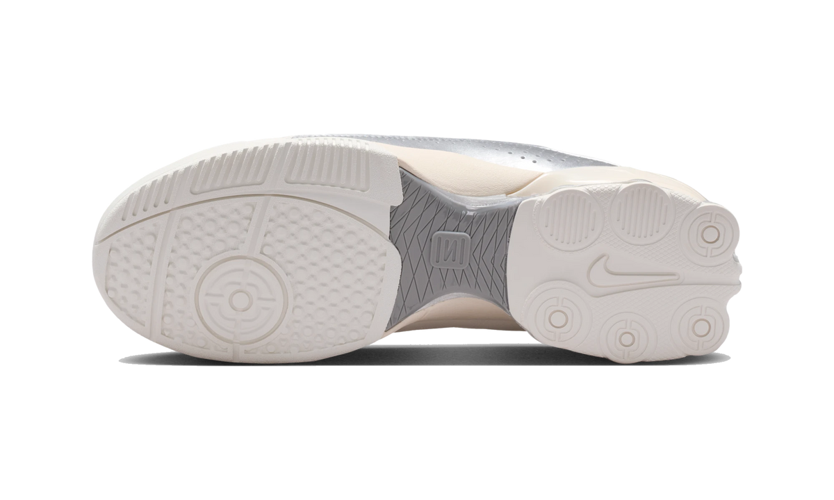 Overkicks - Nike Total 90 Shox Magia Sail Metallic Silver (IO9300-100) - par completo