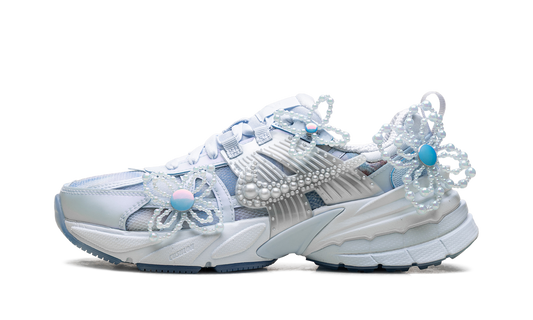 Overkicks - Nike V2K Run Susan Fang Artist Collection (Womens) (IB7426-400) - vista lateral