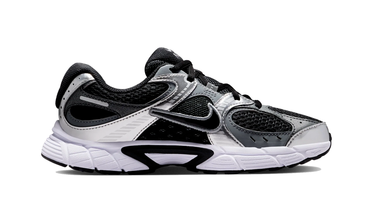 Overkicks - Nike V5 RNR Black Anthracite Smoke Grey (GS) (HQ6411-001) - imagen 4