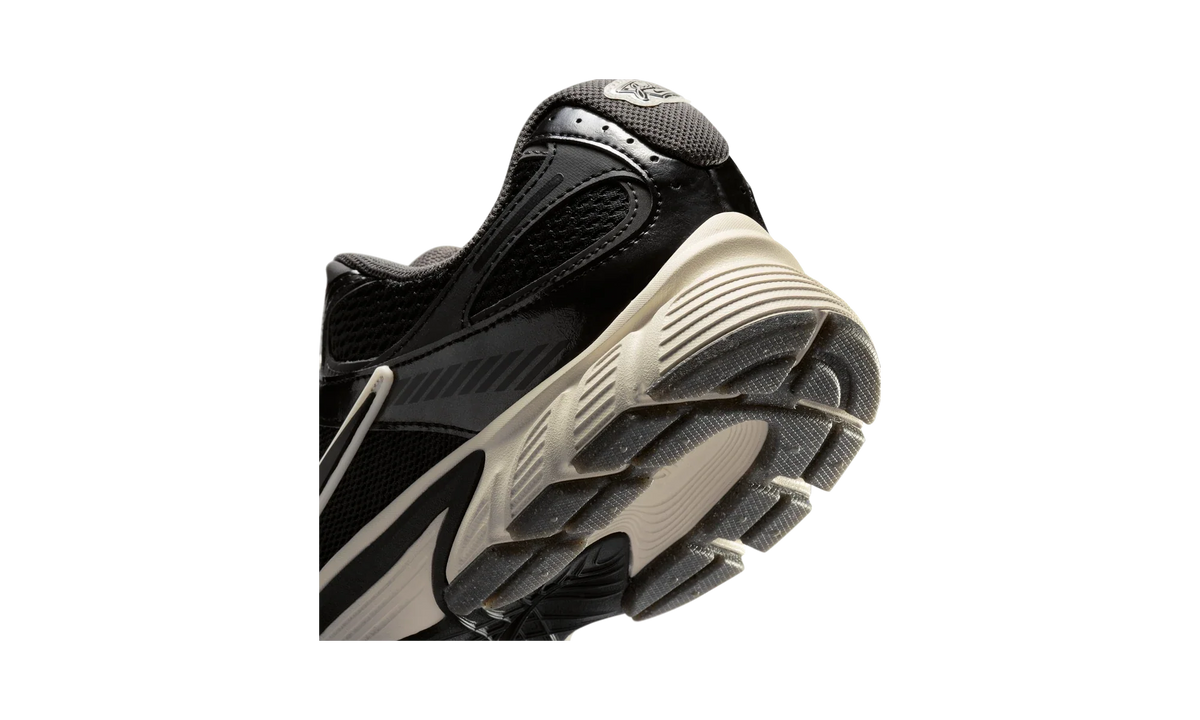 Overkicks - Nike V5 RNR Jackie Robinson Day (IQ3723-001) - detalle