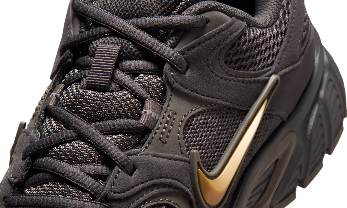 Overkicks - Nike V5 RNR Medium Ash Cave Stone Metallic Gold (Womens) (II6294-200) - detalle lateral interior