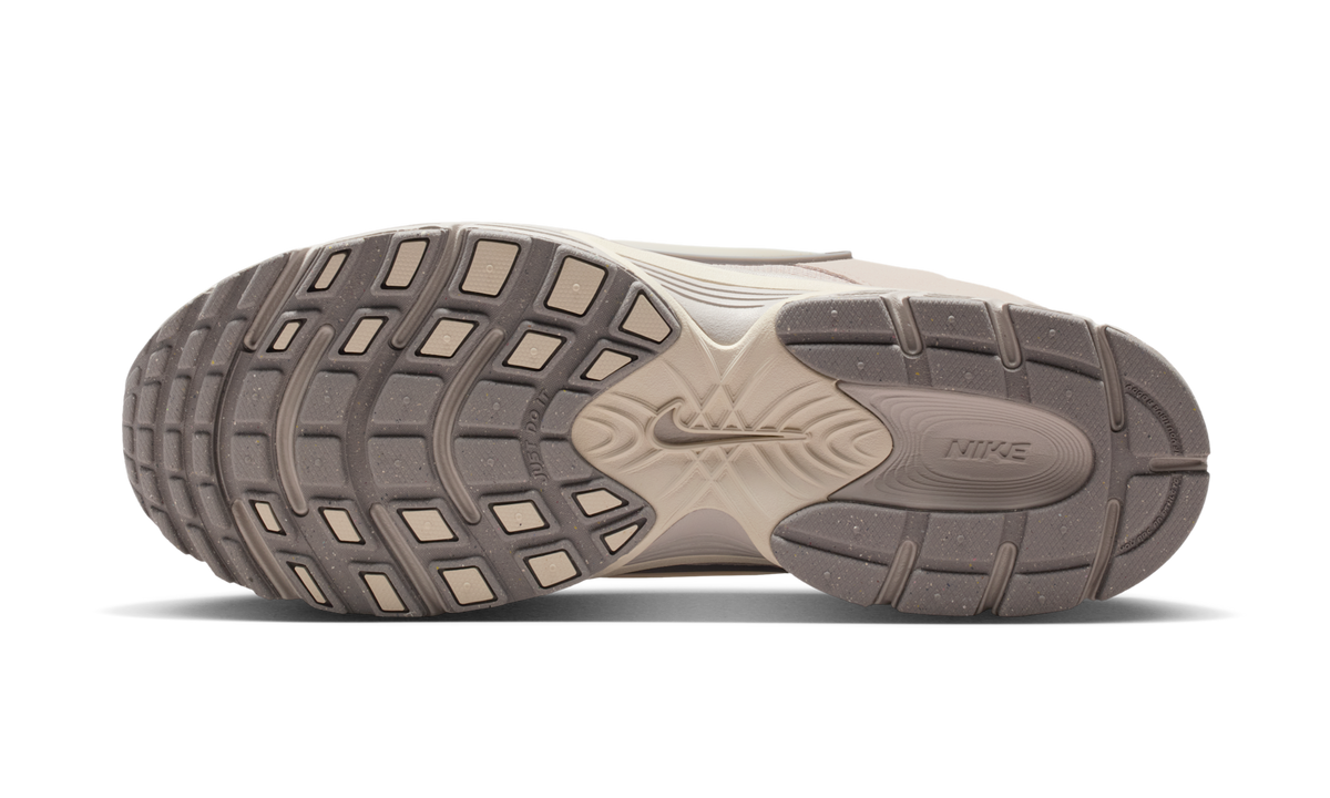 Overkicks - Nike V5 RNR Moon Particle Light Orewood Brown (II6292-201) - par completo