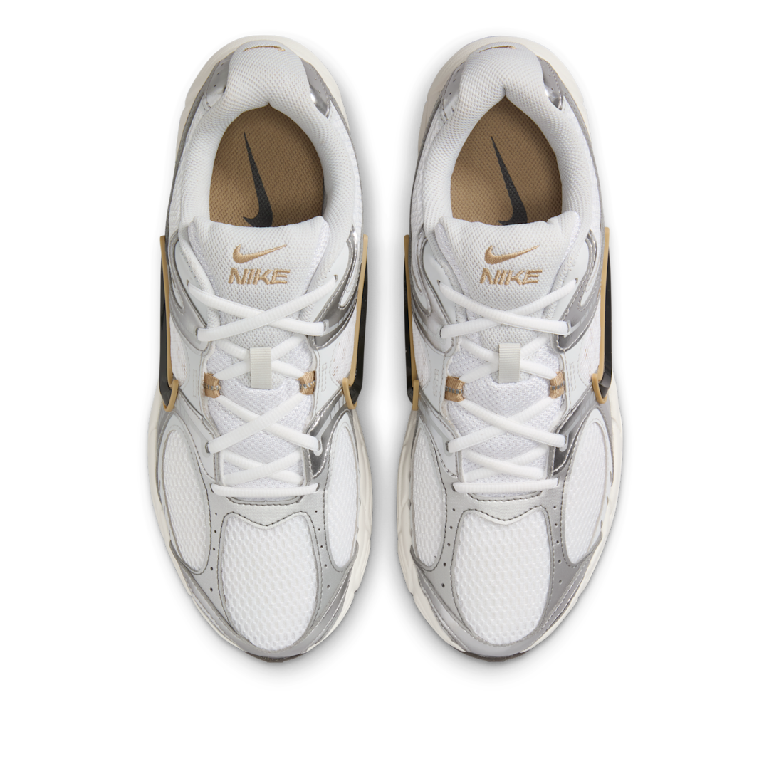 Overkicks - Nike V5 RNR Parachute Beige Metallic Pewter (HJ5228-102) - par completo