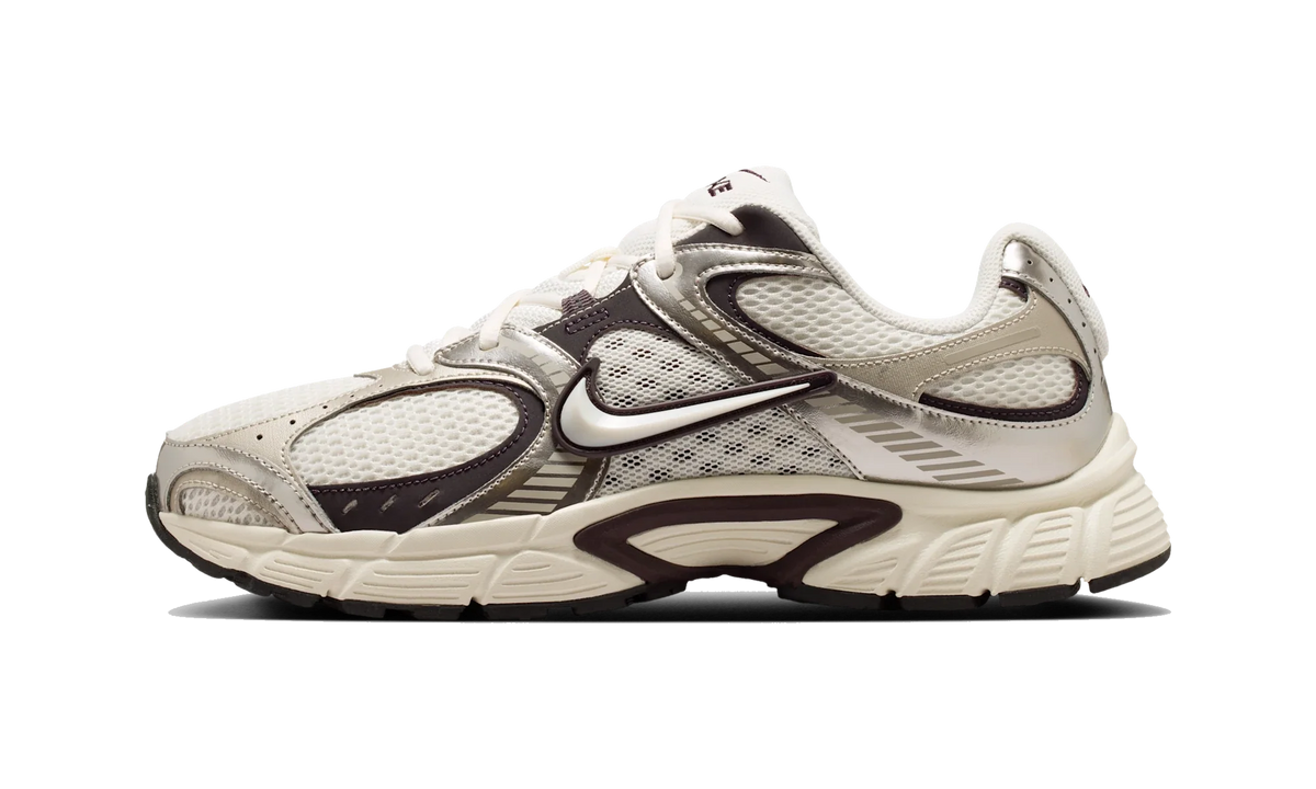 Overkicks - Nike V5 RNR Phantom Burgundy Ash (HJ5228-011) - vista lateral