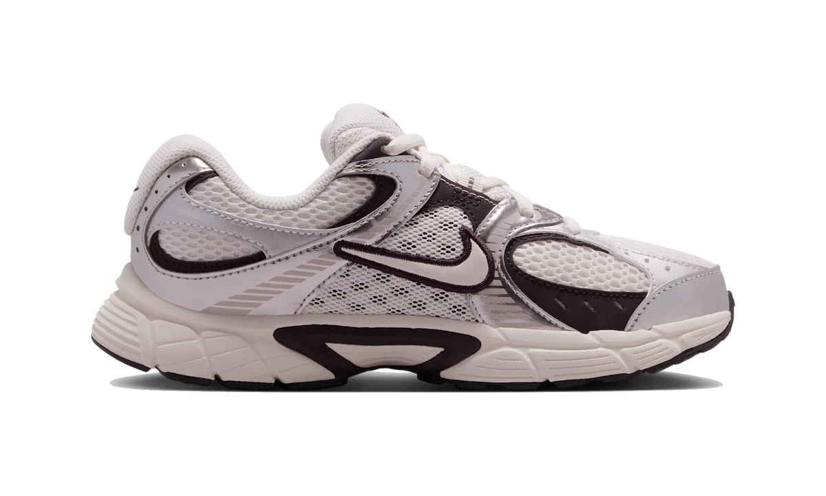 Overkicks - Nike V5 RNR Phantom Burgundy Ash (GS) (HQ6411-005) - imagen 4