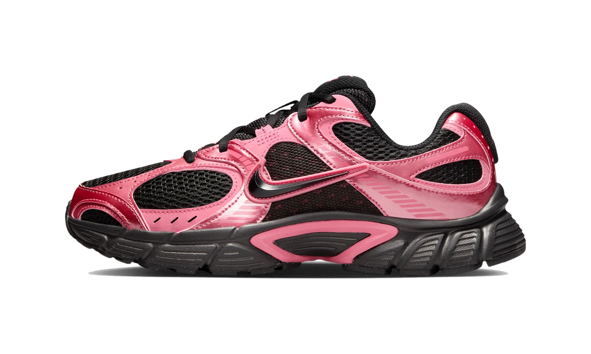 Overkicks - Nike V5 RNR Reflective Black Peony (Womens) (HQ7901-004) - vista lateral