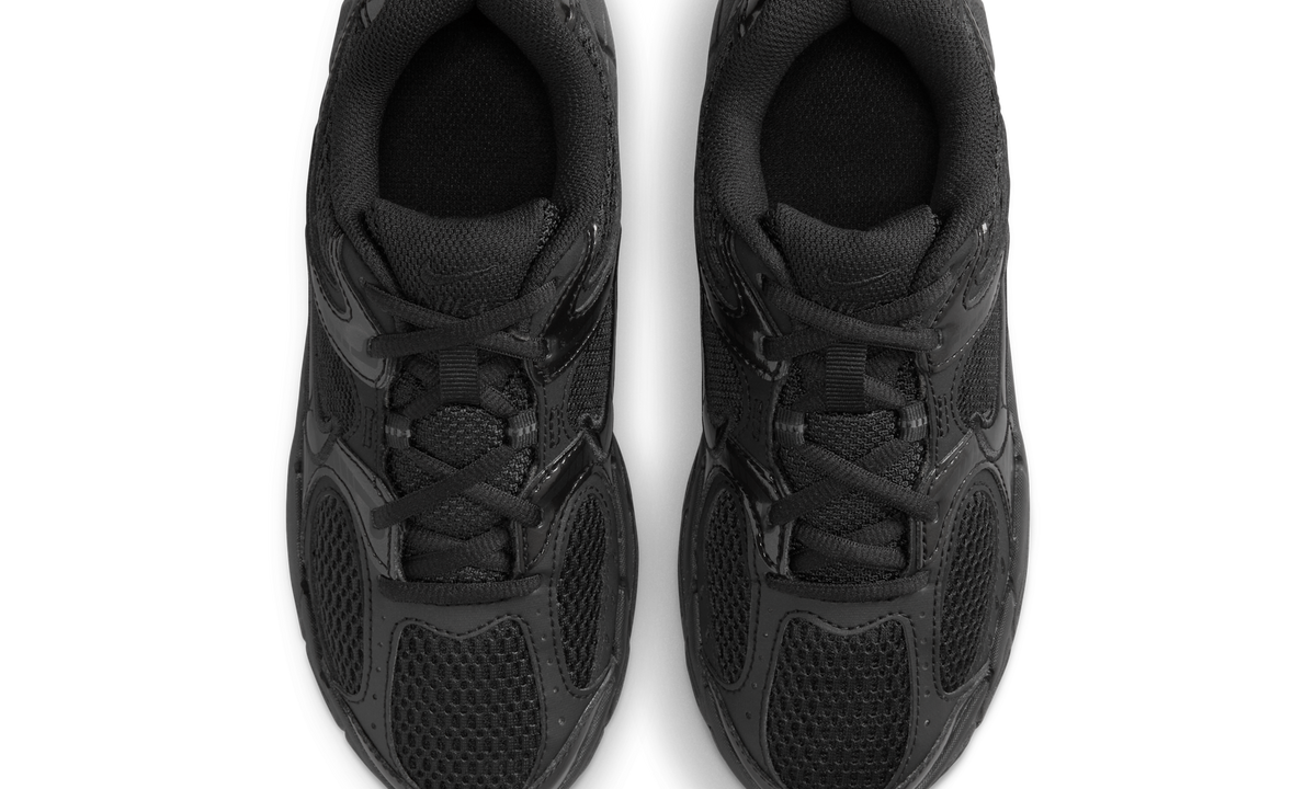 Overkicks - Nike V5 RNR Triple Black (GS) (HQ6411-002) - imagen 5
