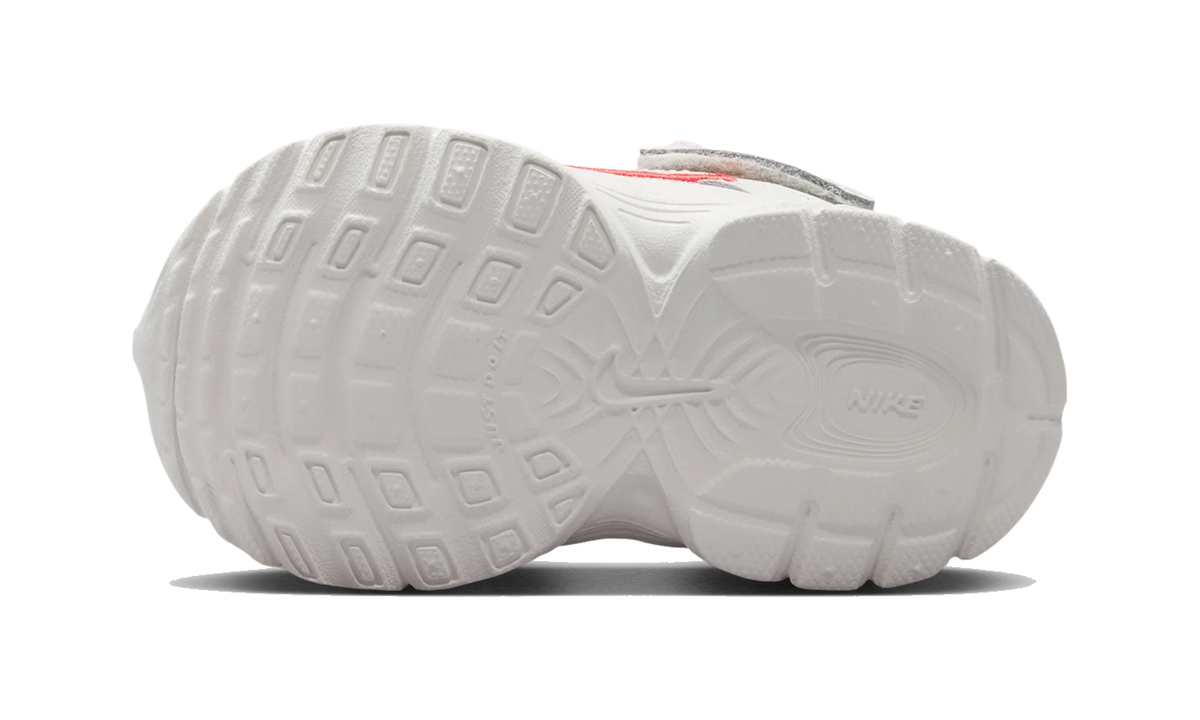 Overkicks - Nike V5 RNR Valentine's Day (2026) (TD) (IQ6637-121) - imagen 3