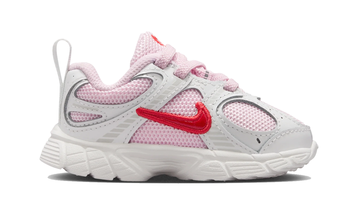 Overkicks - Nike V5 RNR Valentine's Day (2026) (TD) (IQ6637-121) - imagen 4