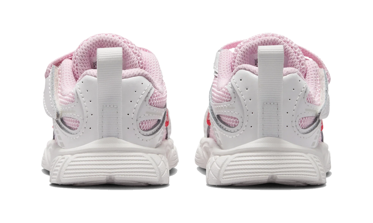 Overkicks - Nike V5 RNR Valentine's Day (2026) (TD) (IQ6637-121) - imagen 6