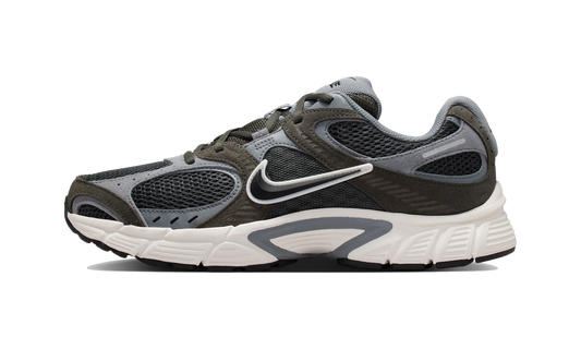 Overkicks - Nike V5 Rnr Suede Anthracite Black Cool Grey (IX0702-002) - vista lateral