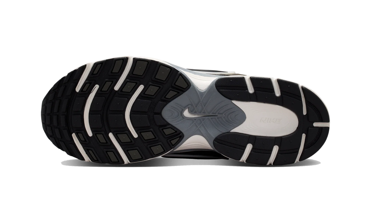 Overkicks - Nike V5 Rnr Suede Anthracite Black Cool Grey (IX0702-002) - par completo