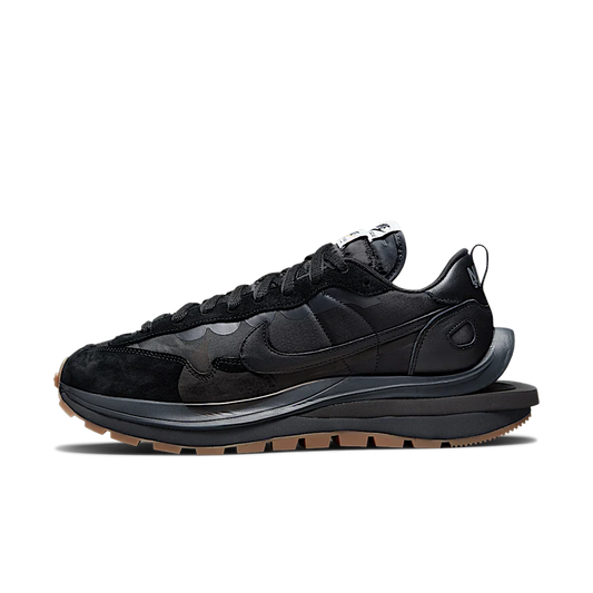Overkicks - Nike Vaporwaffle sacai Black Gum (DD1875-001) - vista lateral