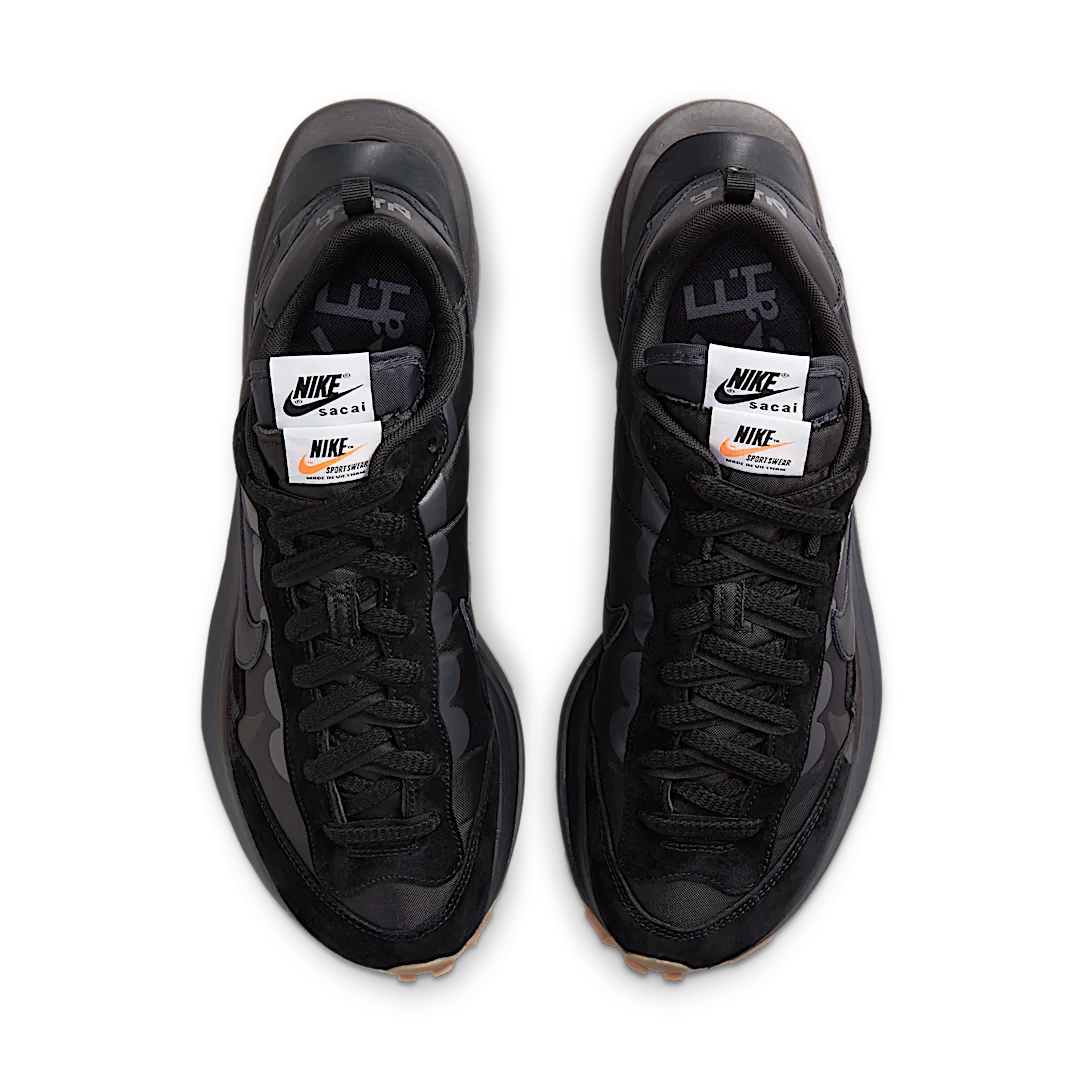 Overkicks - Nike Vaporwaffle sacai Black Gum (DD1875-001) - par completo