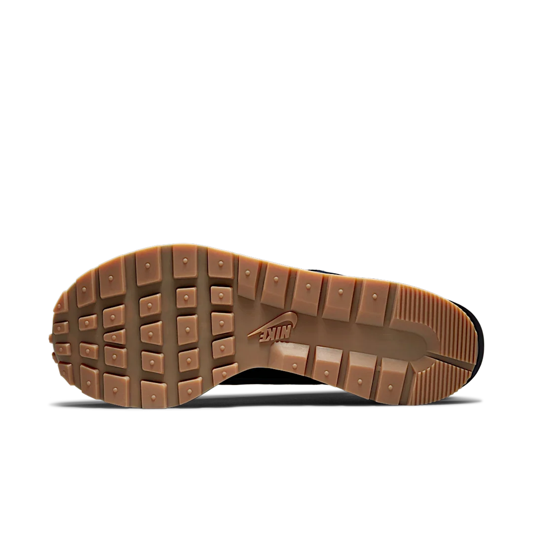 Overkicks - Nike Vaporwaffle sacai Black Gum (DD1875-001) - detalle suela