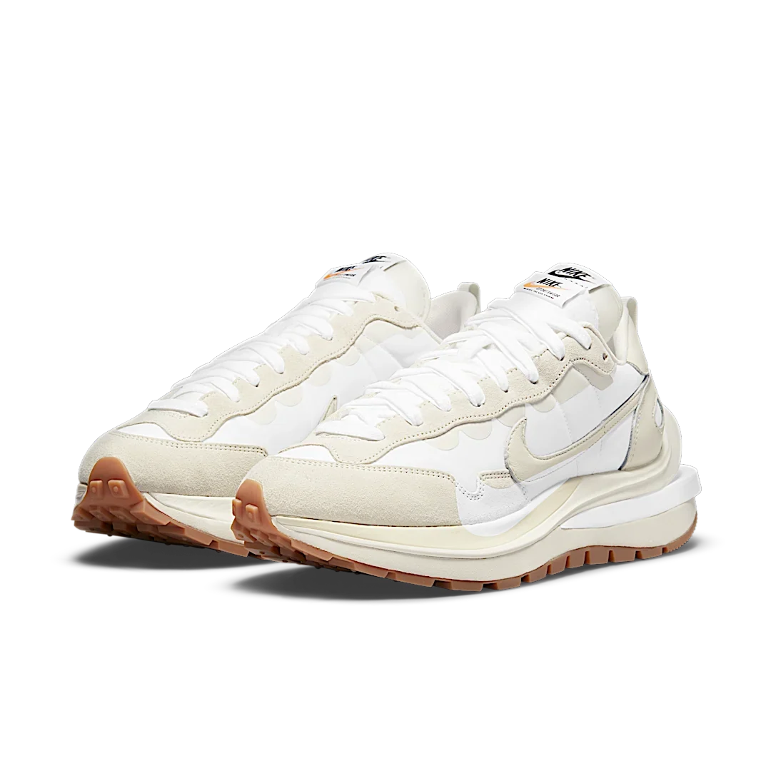Overkicks - Nike Vaporwaffle sacai Sail Gum (DD1875-100) - vista trasera