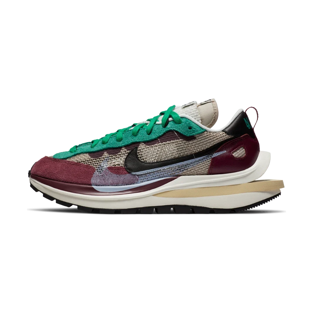 Overkicks - Nike Vaporwaffle sacai Villain Red Neptune Green (DD3035-200) - vista lateral