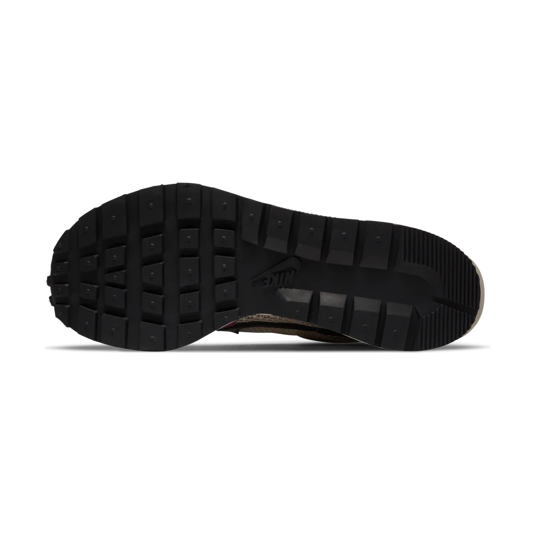 Overkicks - Nike Vaporwaffle sacai Villain Red Neptune Green (DD3035-200) - detalle suela