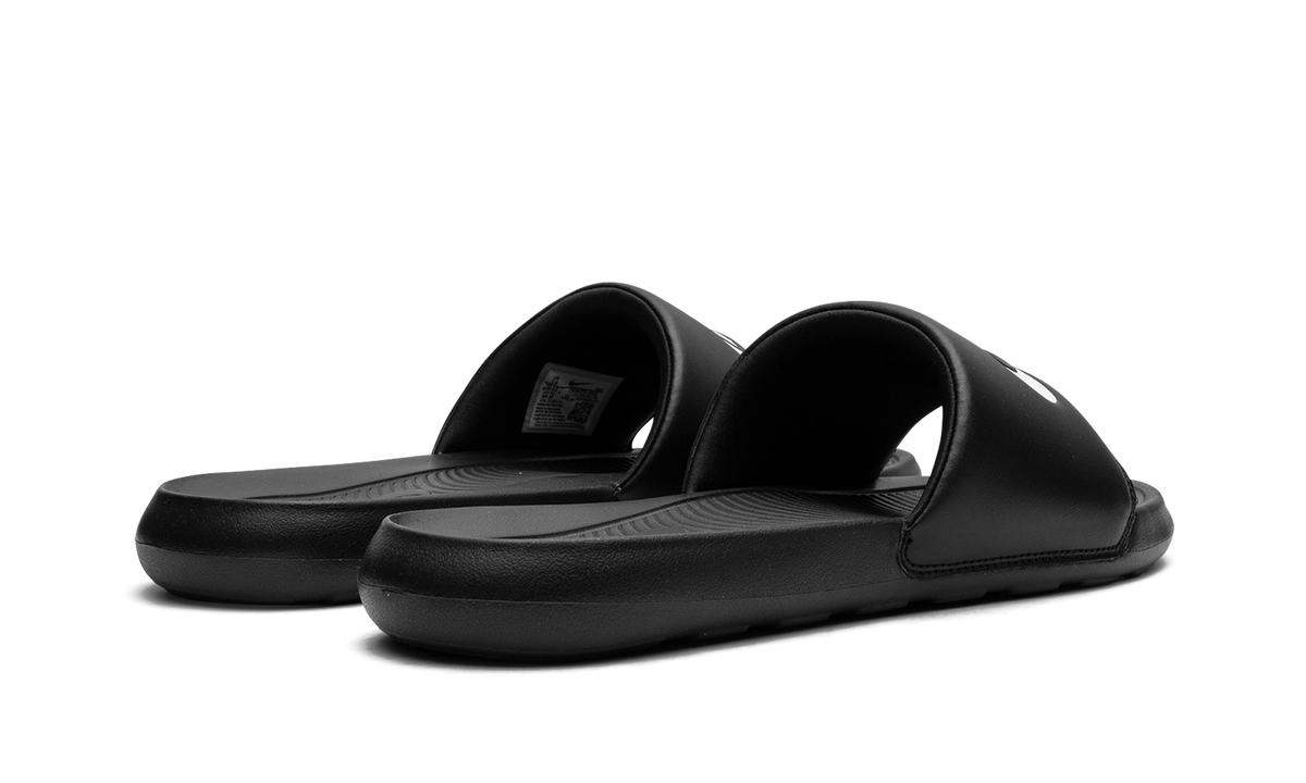 Overkicks - Nike Victori One Slide Black White (CN9675-002) - par completo