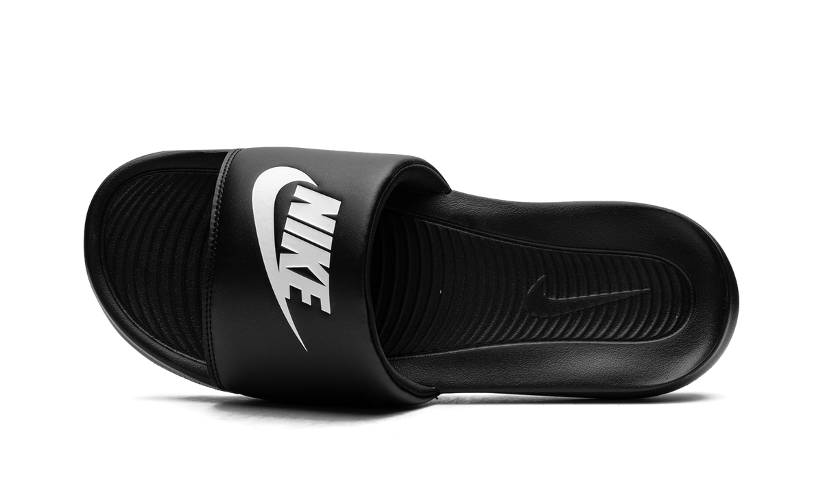 Overkicks - Nike Victori One Slide Black White (CN9675-002) - vista superior