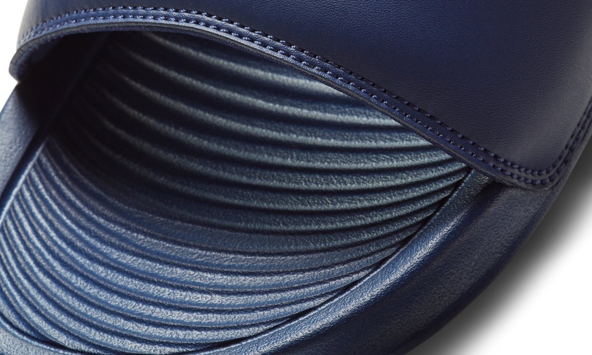 Overkicks - Nike Victori One Slide Midnight Navy White (CN9675-401) - detalle talon