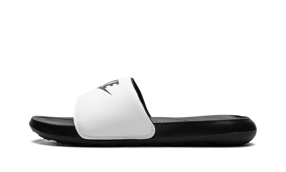 Overkicks - Nike Victori One Slide White Black (CN9675-005) - vista lateral