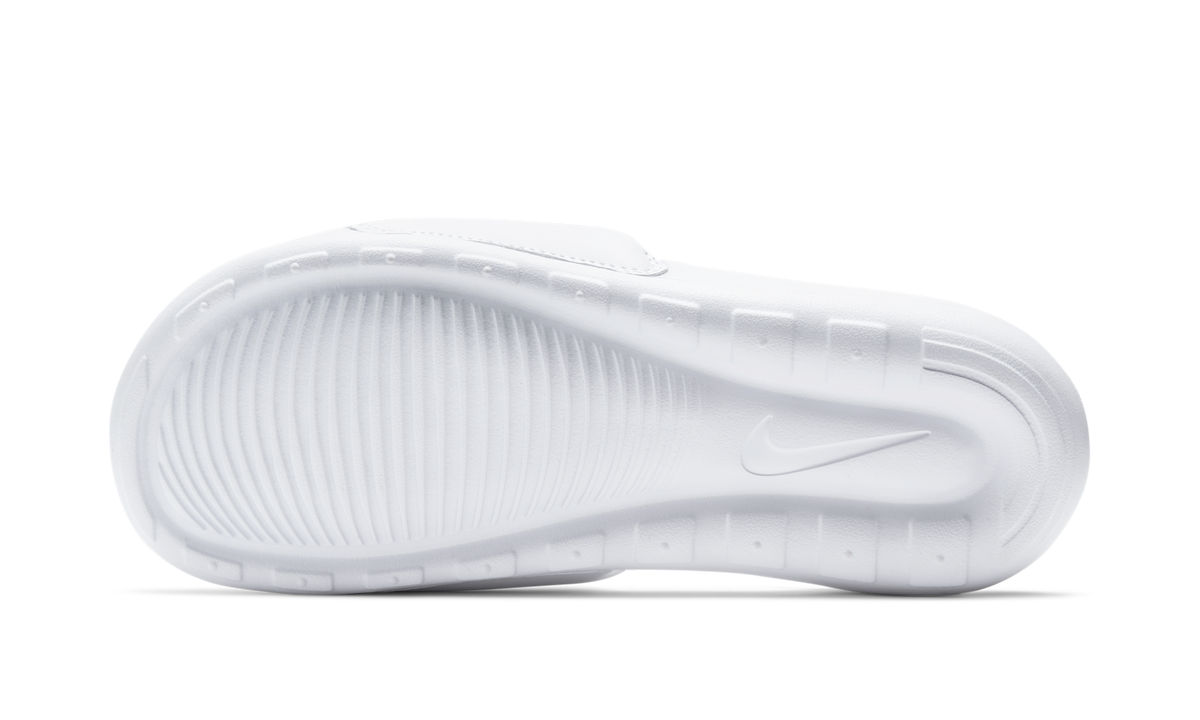 Overkicks - Nike Victori One White Black White (Womens) (CN9677-100) - par completo