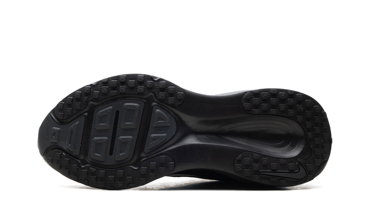 Overkicks - Nike Vomero 18 Black Dark Smoke Grey Light Smoke Grey (HM6803-005) - detalle suela