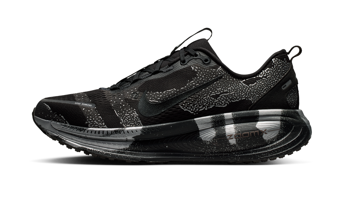 Overkicks - Nike Vomero 18 Disrupt Pack (IQ3925-001) - vista lateral